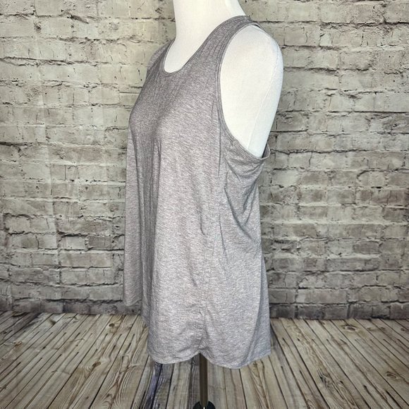 Athleta Essence Vital Gray Tie Back Athletic Workout Tank‎ Size Medium - Picture 4 of 10